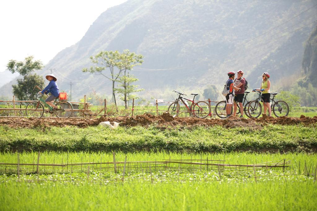 Sol Bungalows Hotell Mai Chau Eksteriør bilde