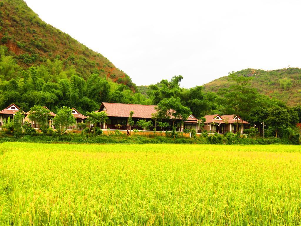 Sol Bungalows Hotell Mai Chau Eksteriør bilde