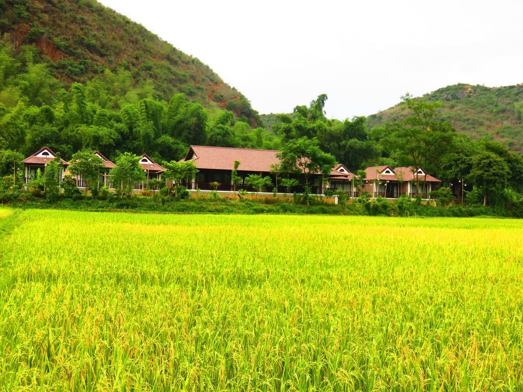 Sol Bungalows Hotell Mai Chau Eksteriør bilde